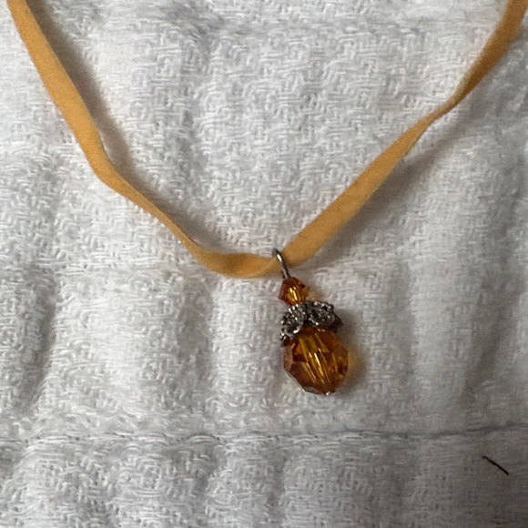 Necklace with Elegant Gold Pendant and ribbon - Picture 2 of 5